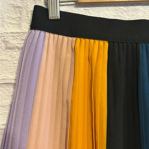 A New Day Striped Midi Skirt - Picture 6 of 9